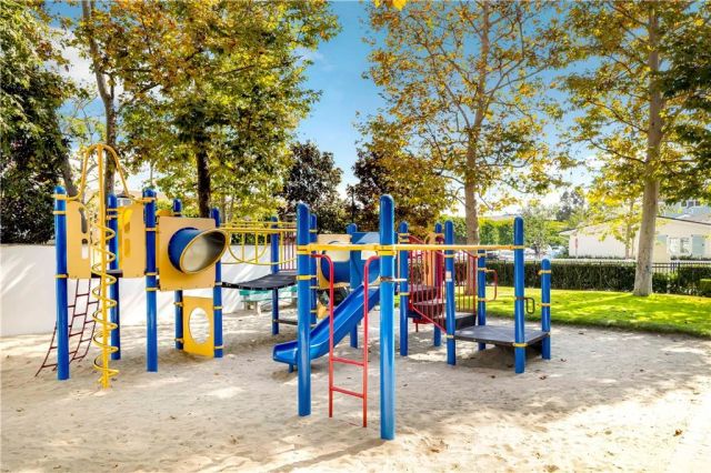 2601 Bayshore Drive, Newport Beach, CA 92663