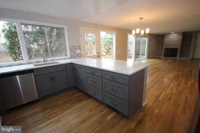 19115 ROMAN WAY, Montgomery Village, MD 20886