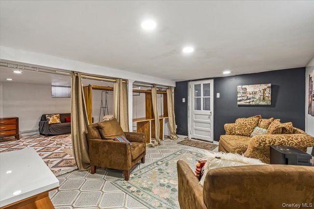 166-47 25th Avenue, Whitestone, NY 11357