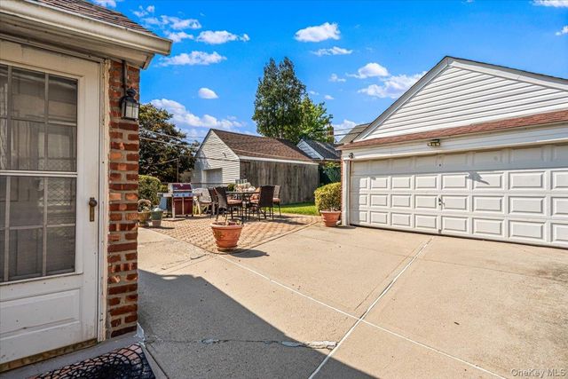 166-47 25th Avenue, Whitestone, NY 11357