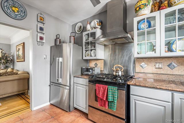 166-47 25th Avenue, Whitestone, NY 11357