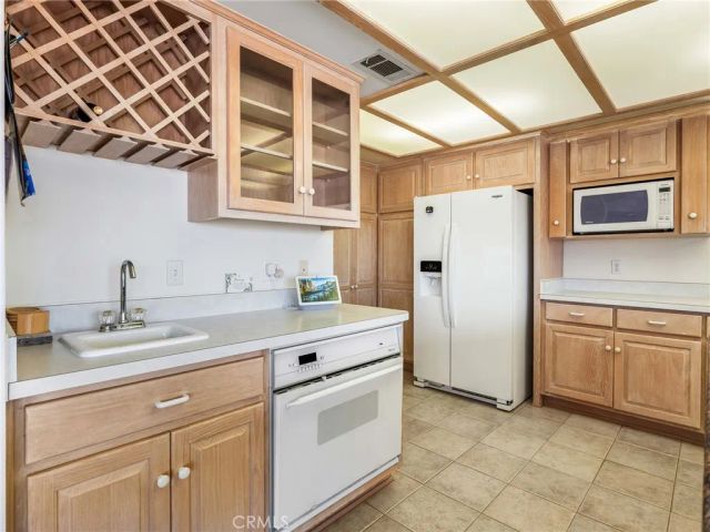 26463 Gem Ct, Helendale, CA 92342