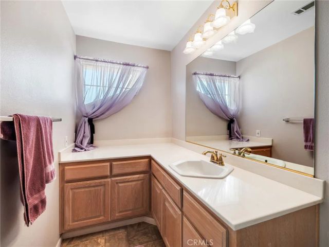 26463 Gem Ct, Helendale, CA 92342