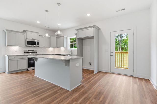 295 Spring St, La Vergne, TN 37086