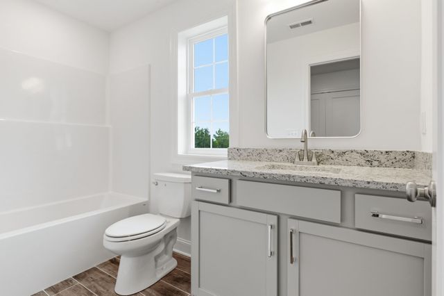 295 Spring St, La Vergne, TN 37086