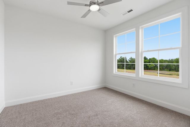 295 Spring St, La Vergne, TN 37086
