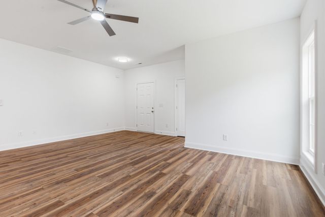 295 Spring St, La Vergne, TN 37086