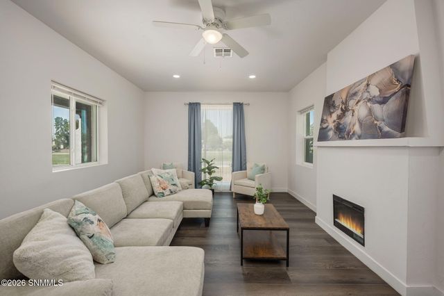 1040 Hess Terrace, Las Cruces, NM 88005