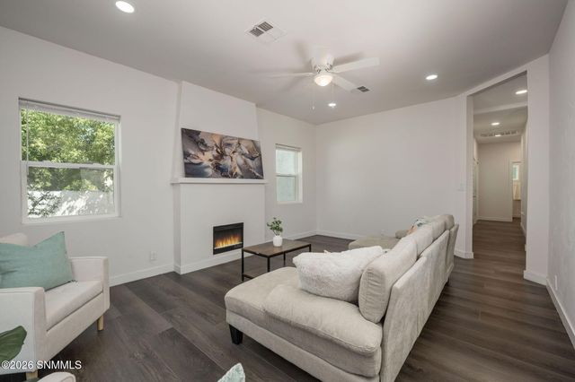 1040 Hess Terrace, Las Cruces, NM 88005