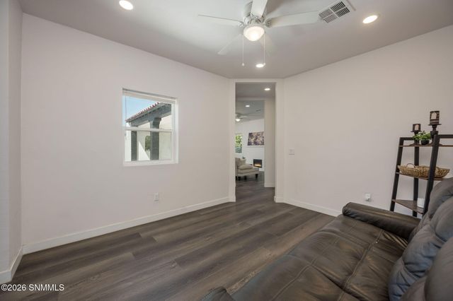 1040 Hess Terrace, Las Cruces, NM 88005