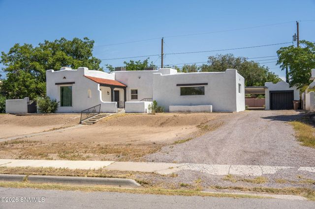 1040 Hess Terrace, Las Cruces, NM 88005
