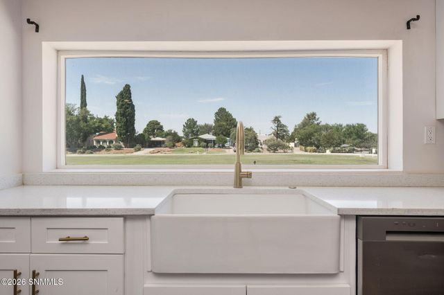 1040 Hess Terrace, Las Cruces, NM 88005