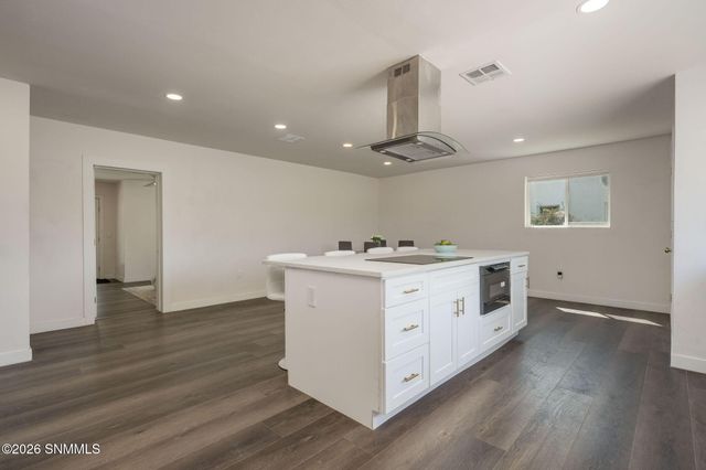 1040 Hess Terrace, Las Cruces, NM 88005