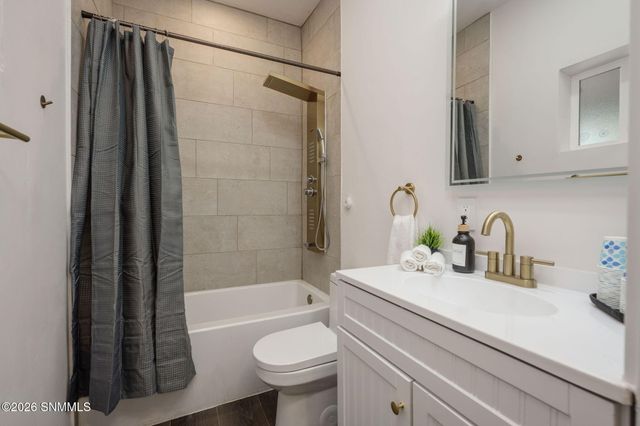 1040 Hess Terrace, Las Cruces, NM 88005