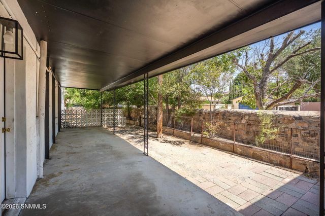 1040 Hess Terrace, Las Cruces, NM 88005