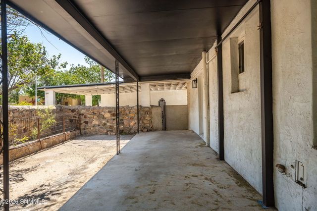 1040 Hess Terrace, Las Cruces, NM 88005