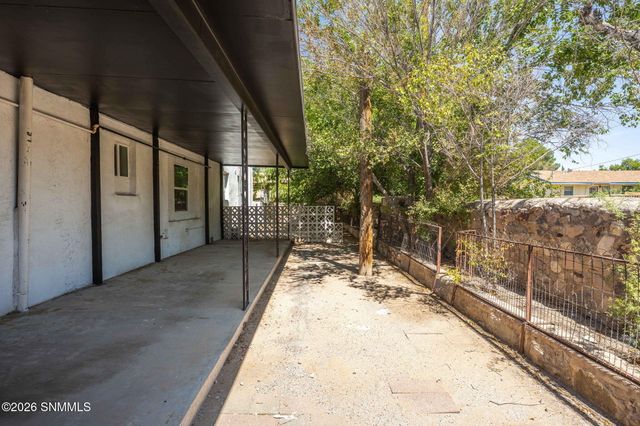 1040 Hess Terrace, Las Cruces, NM 88005