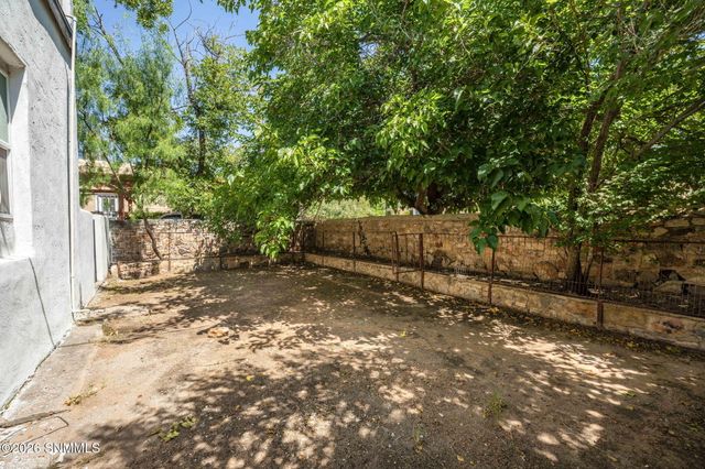 1040 Hess Terrace, Las Cruces, NM 88005