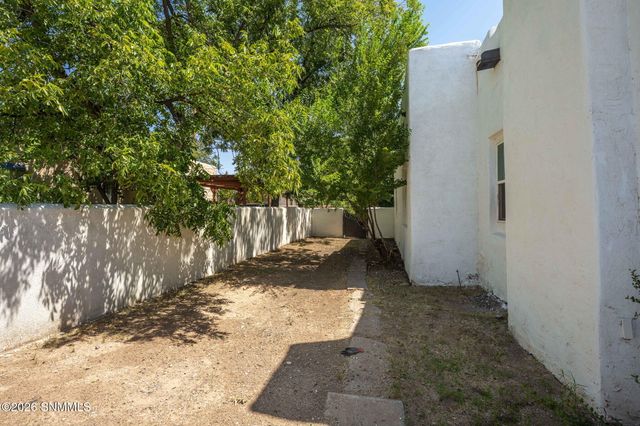 1040 Hess Terrace, Las Cruces, NM 88005