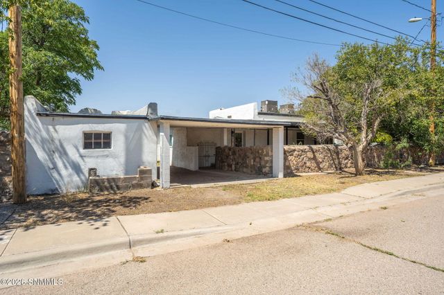 1040 Hess Terrace, Las Cruces, NM 88005