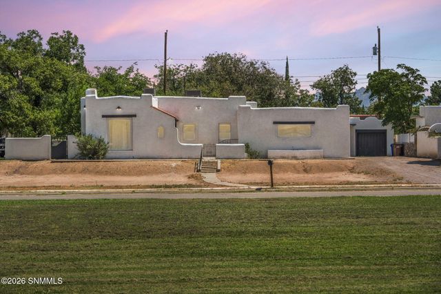 1040 Hess Terrace, Las Cruces, NM 88005