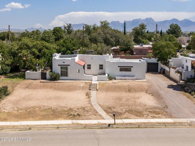 1040 Hess Terrace, Las Cruces, NM 88005