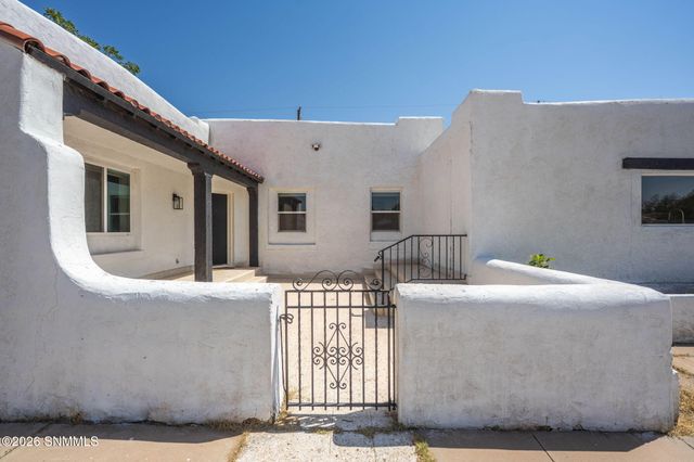 1040 Hess Terrace, Las Cruces, NM 88005