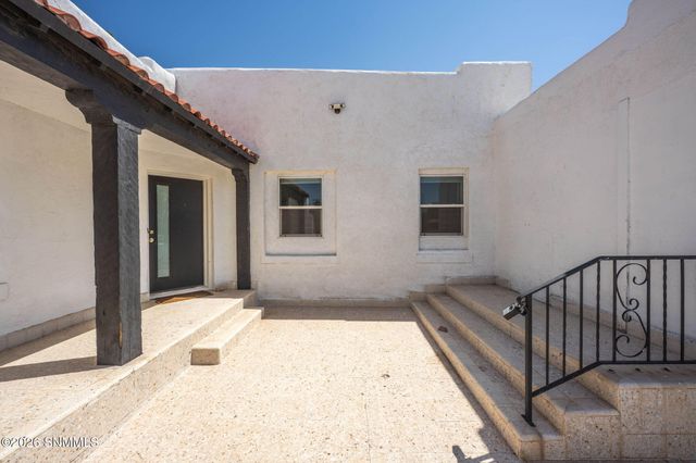 1040 Hess Terrace, Las Cruces, NM 88005