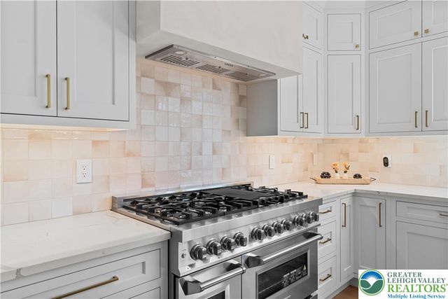 3373 Rising Sun Court, Upper Nazareth Twp, PA 18064