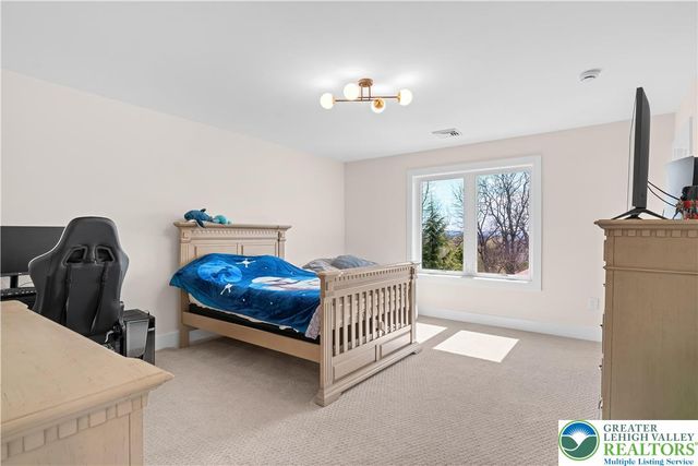 3373 Rising Sun Court, Upper Nazareth Twp, PA 18064