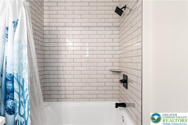 3373 Rising Sun Court, Upper Nazareth Twp, PA 18064