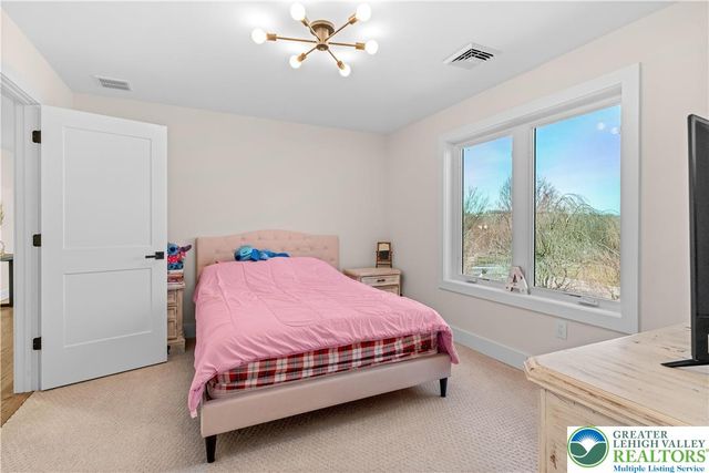 3373 Rising Sun Court, Upper Nazareth Twp, PA 18064