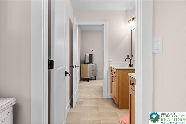 3373 Rising Sun Court, Upper Nazareth Twp, PA 18064