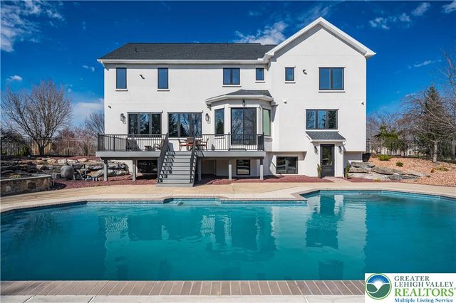 3373 Rising Sun Court, Upper Nazareth Twp, PA 18064