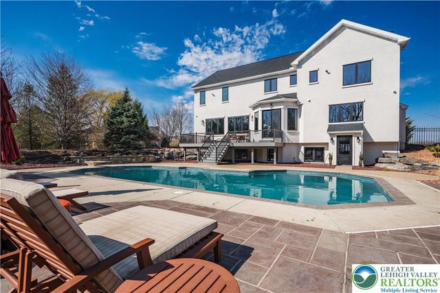 3373 Rising Sun Court, Upper Nazareth Twp, PA 18064
