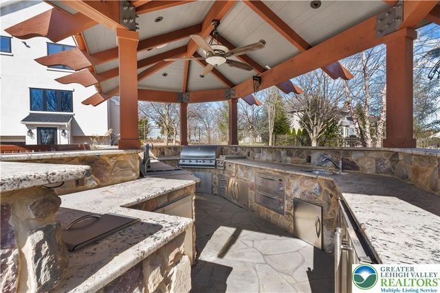 3373 Rising Sun Court, Upper Nazareth Twp, PA 18064