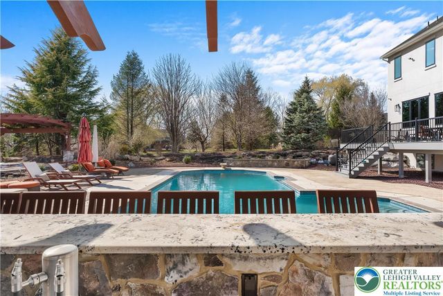 3373 Rising Sun Court, Upper Nazareth Twp, PA 18064