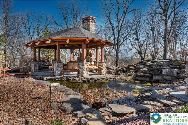 3373 Rising Sun Court, Upper Nazareth Twp, PA 18064