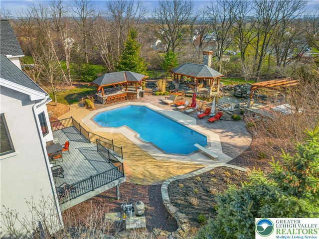 3373 Rising Sun Court, Upper Nazareth Twp, PA 18064