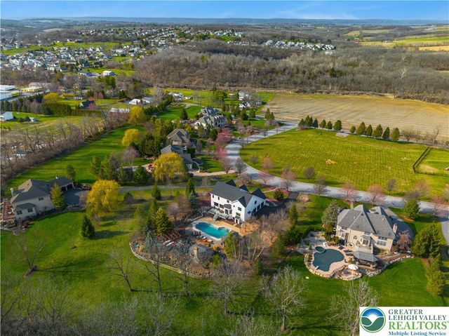 3373 Rising Sun Court, Upper Nazareth Twp, PA 18064