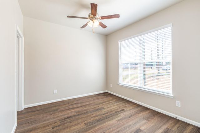 131 Park Place Circle B, Waller, TX 77484