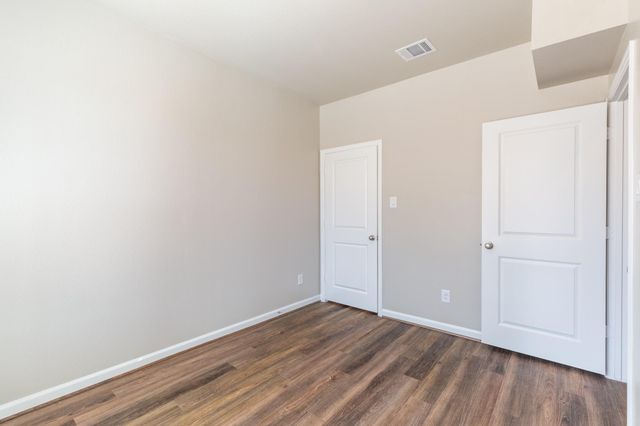 131 Park Place Circle B, Waller, TX 77484
