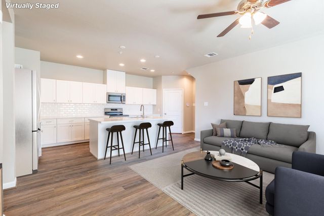 131 Park Place Circle B, Waller, TX 77484