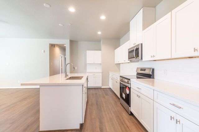 131 Park Place Circle B, Waller, TX 77484