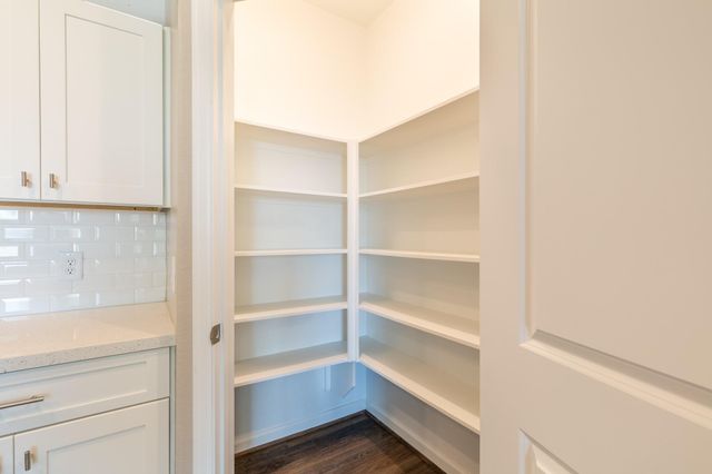 131 Park Place Circle B, Waller, TX 77484