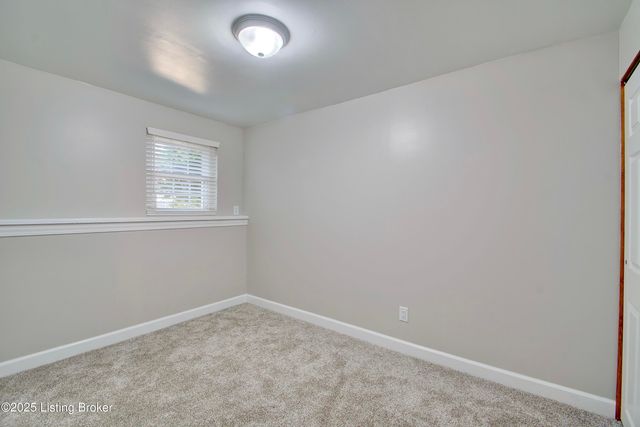 6174 Ridgewood Ct, Florence, KY 41042