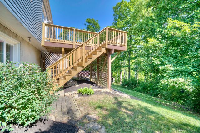 6174 Ridgewood Ct, Florence, KY 41042