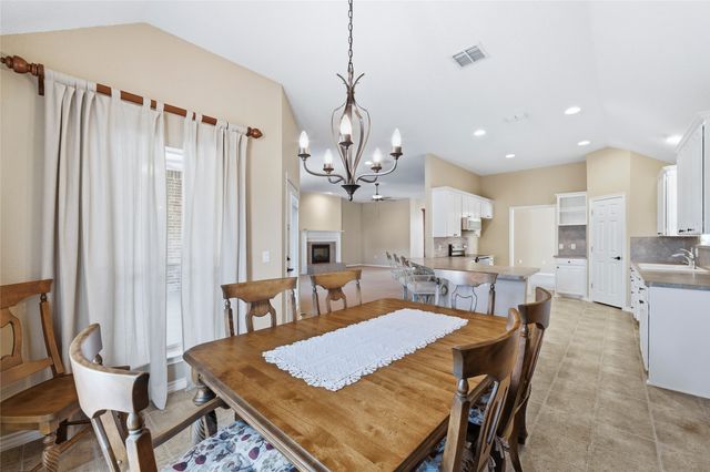 4207 Fox Court, Arlington, TX 76001