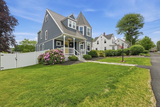 55 Torrey St, Weymouth, MA 02190