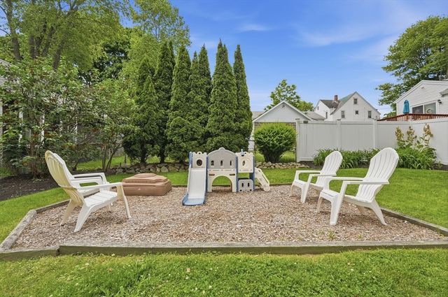 55 Torrey St, Weymouth, MA 02190